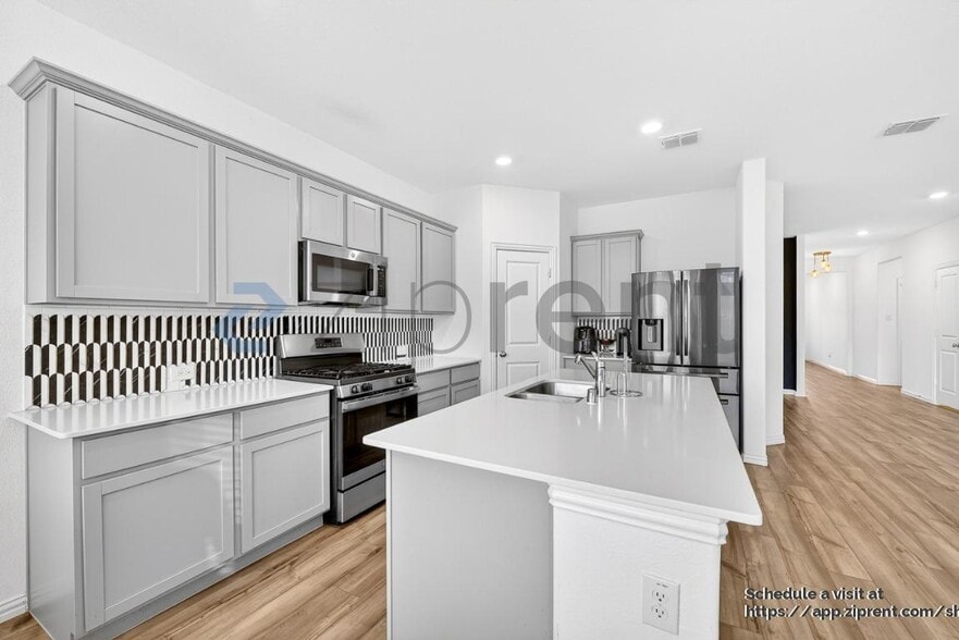 Building Photo - 3016 Riddler Wy