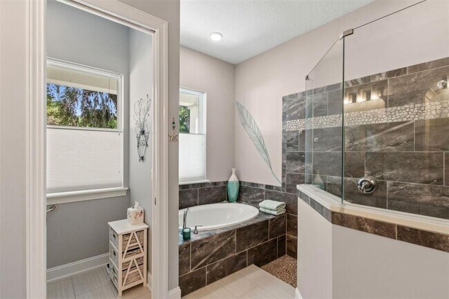 Building Photo - Luxury Living in exclusive and gated Oyste...