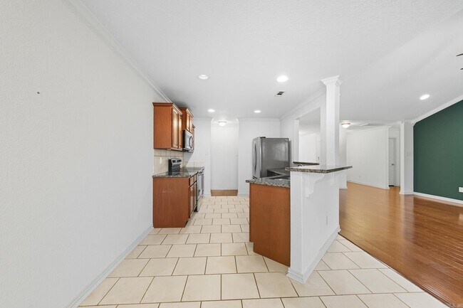 Building Photo - 17317 Crooked Oak Dr