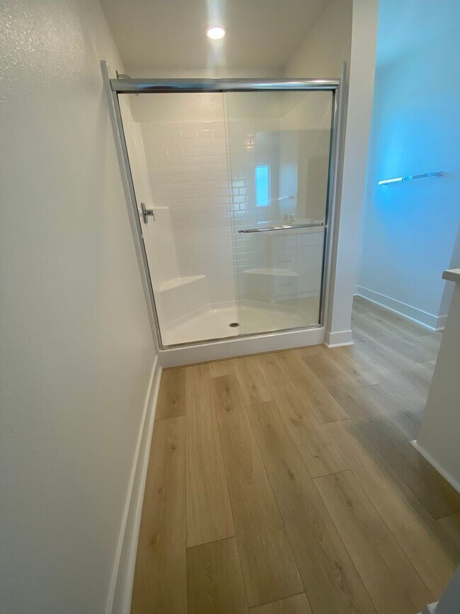 Building Photo - Like New 4 Bedroom Winchester Home Zoned for Temecula Schools