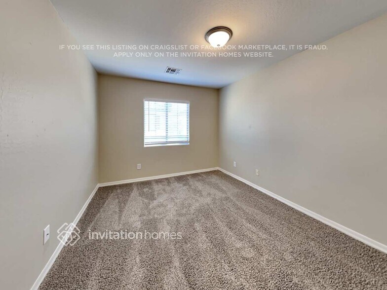 Building Photo - 6933 S 7th Ln