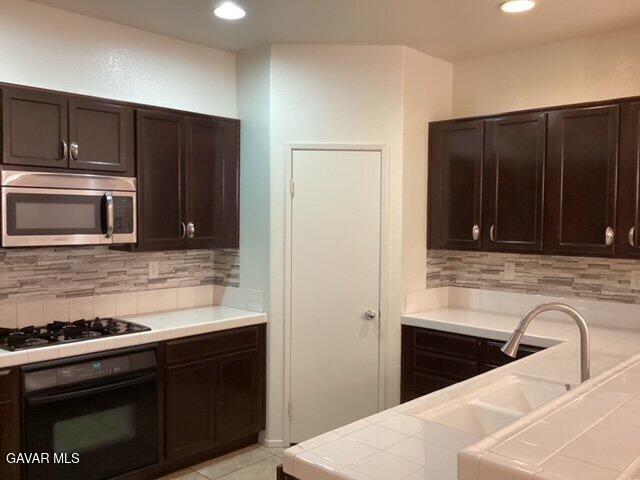 Building Photo - 2620 Sparkling Water Ct