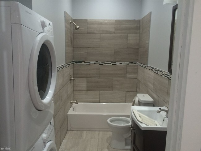 Building Photo - 2 br, 2 bath Apartment - The Sheba #5
