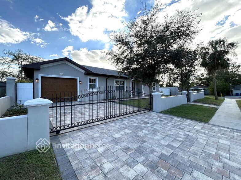 Primary Photo - 1453 Pierce St