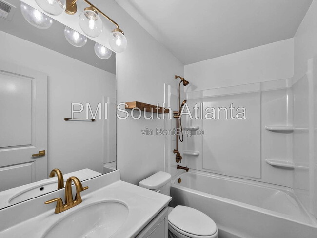 Building Photo - 4925 Lower Elm St