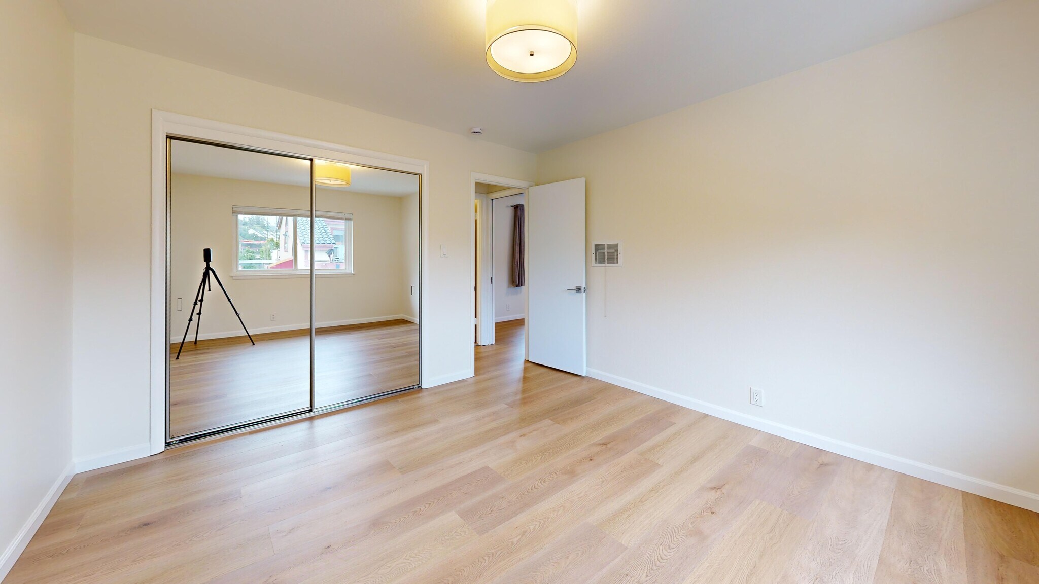 Building Photo - 590 Ralston Ave