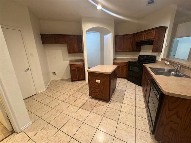 Building Photo - 1140 Beaverwood Ln