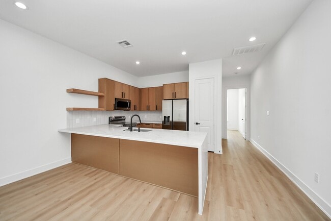 Building Photo - 4607 Gunter St