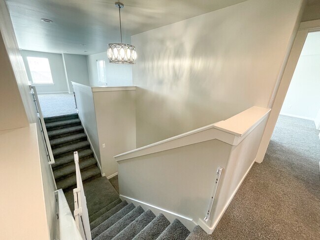 Building Photo - 11473 Baserri Dr