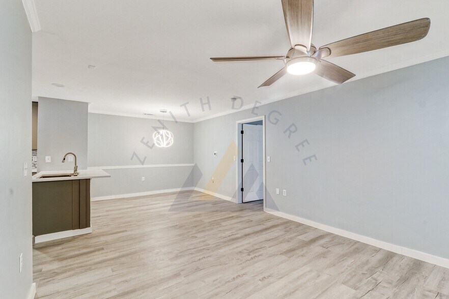 Building Photo - 50 Pebble Beach Cv