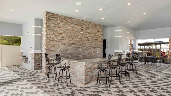 Building Photo - Pet Friendly, Spacious, modern 4 bed home ...
