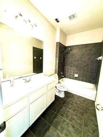 Building Photo - 9312 Cedardale Dr
