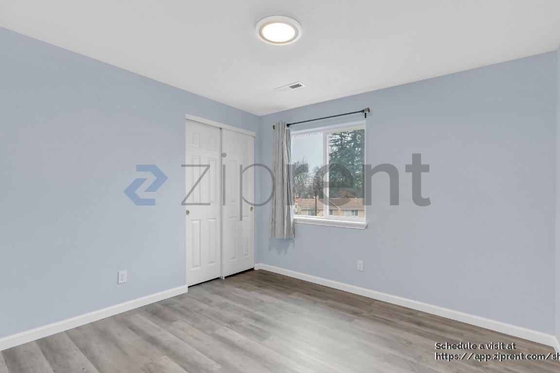 Building Photo - 20277 SW Jay St