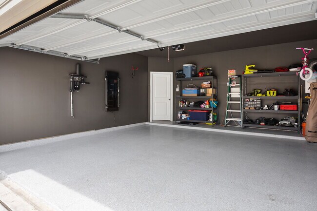 Building Photo - 10016 Thornapple Rd