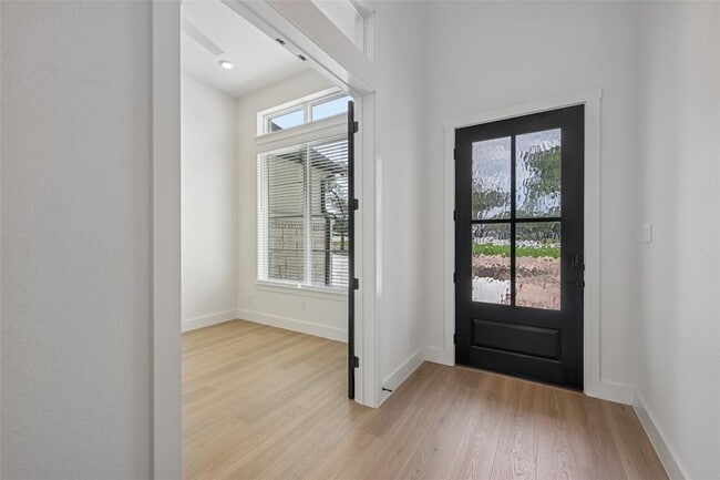 Building Photo - 4908 Turquesa Dr