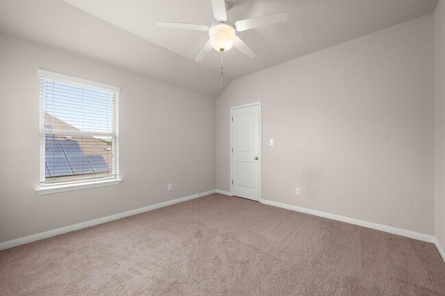Building Photo - 1713 Morts Pl