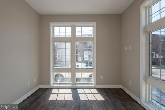 Building Photo - 1340 S 13th St
