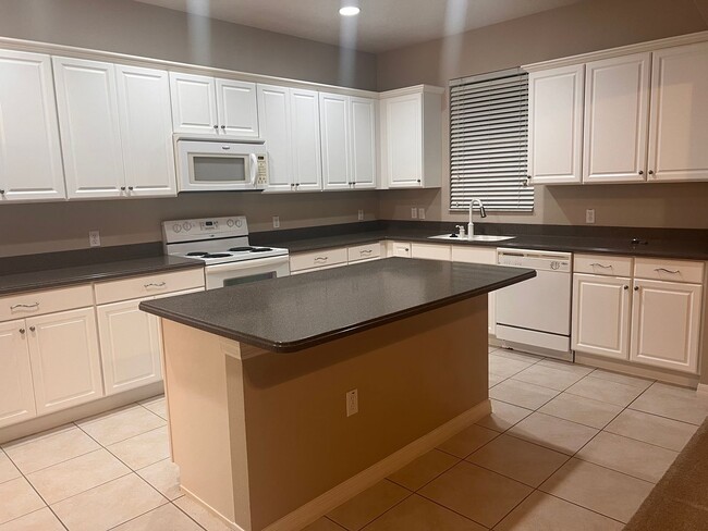 Building Photo - Fantastic 3 bed/ 2bath in Bellalago