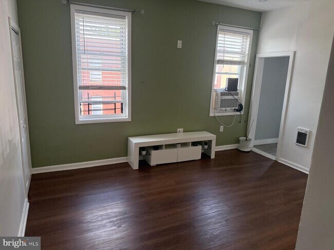 Building Photo - 2563 N 17th St