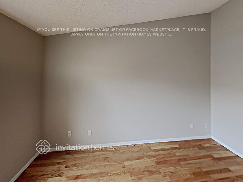 Building Photo - 8661 Red Clover Ct
