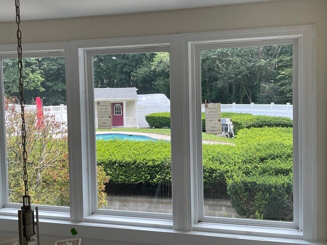 Building Photo - 1305 Washington St