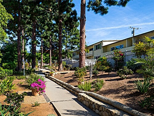 Building Photo - 1062 Coast Village Rd