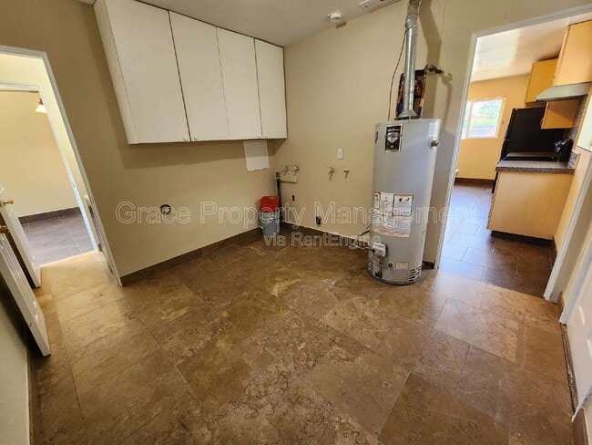 Building Photo - 9120 Ogden St