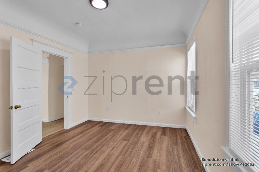 Building Photo - 3321 Adeline St