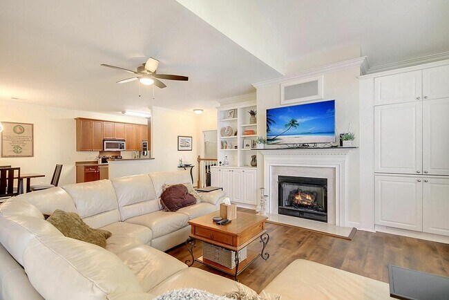 Building Photo - 148 Golfview Ln