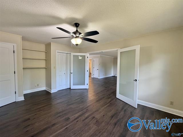 Building Photo - 1208 SE Willowbrook Dr