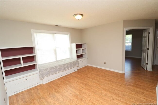 Building Photo - 217 Hartshorn Ct
