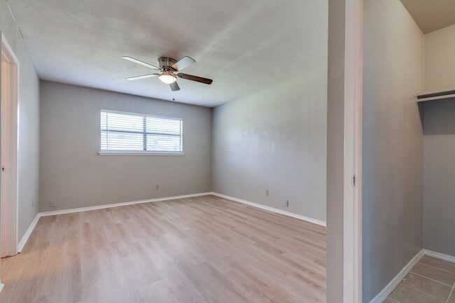 Building Photo - 3 Bed/2 Bath Hidden Treasure in Garland