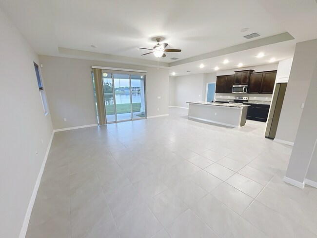 Building Photo - 13014 Willow Grove Dr