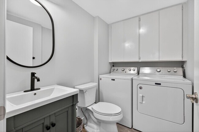 Building Photo - 2701 27th Ct