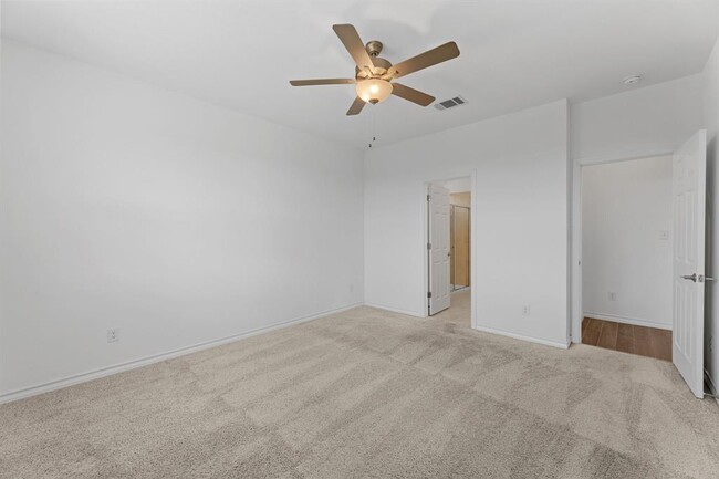 Building Photo - 204 Thurman Holt Rd