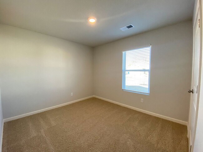 Building Photo - 3 bed 2 bath built in 2023 in Byhalia