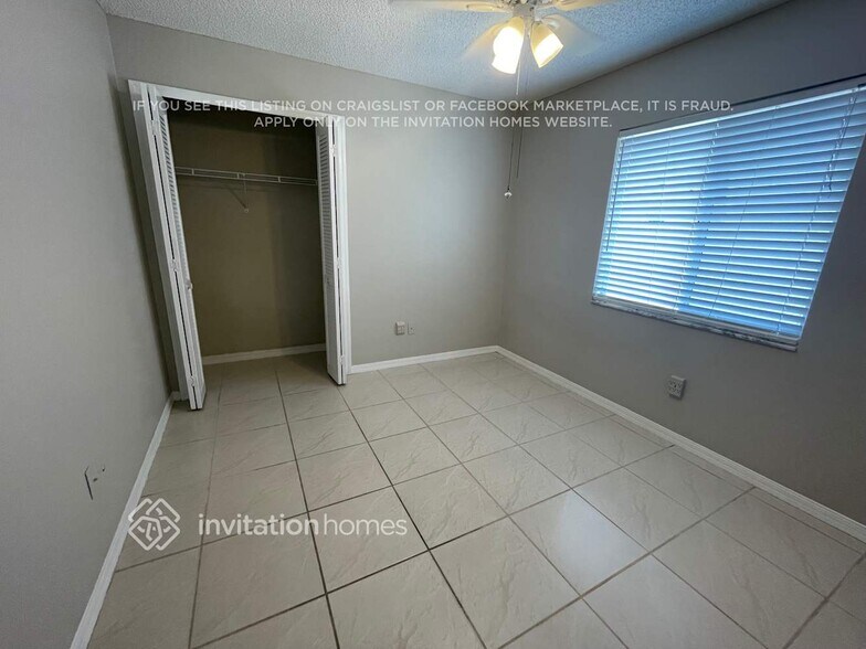 Building Photo - 1840 Candlestick Ct