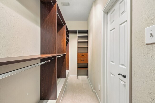 Building Photo - 11303 English Rose Trail