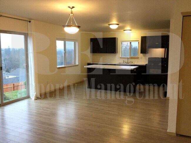 Building Photo - Mountain Views - 3 Bedroom Poulsbo Rambler