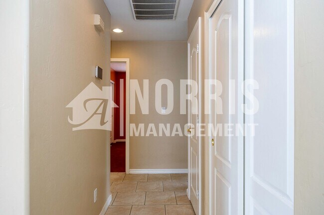 Building Photo - Nice Established Home in Arizona City