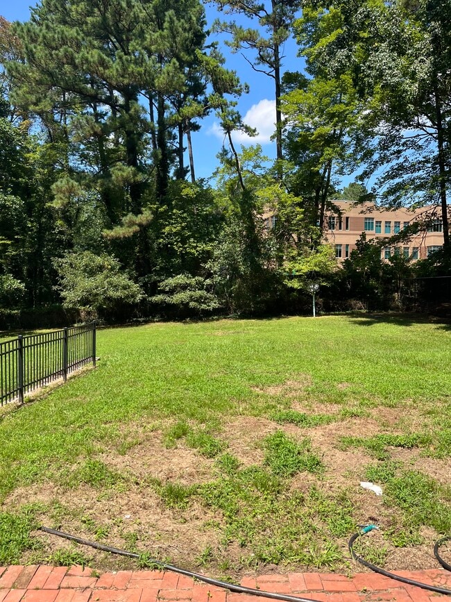 Building Photo - 4718 Rembert Dr