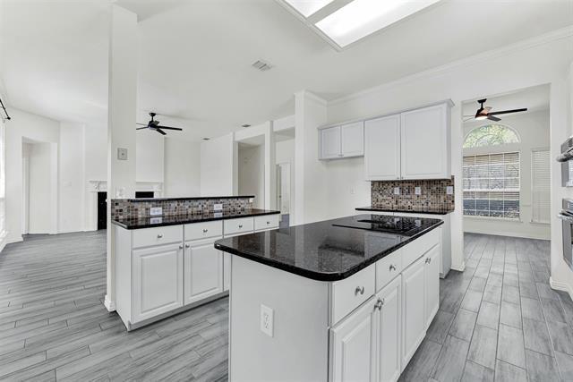 Building Photo - 1010 Westwood Ct