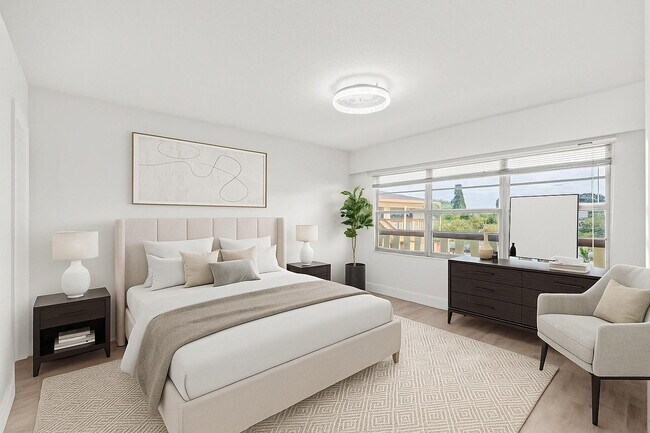 Building Photo - 204 Mansfield F