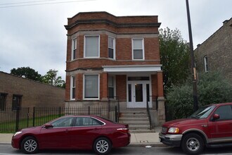 Building Photo - 3116 N Elston Ave