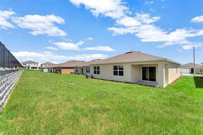 Building Photo - 260 Sofia Ln