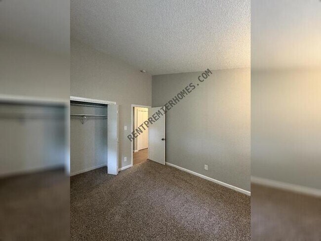 Building Photo - 7318 L St