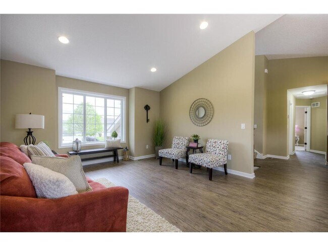 Building Photo - 9780 Jordan Ave NE