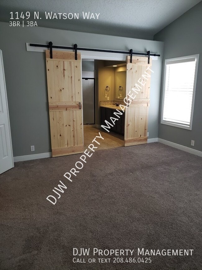 Building Photo - Experience A Modern Lifestyle!!!