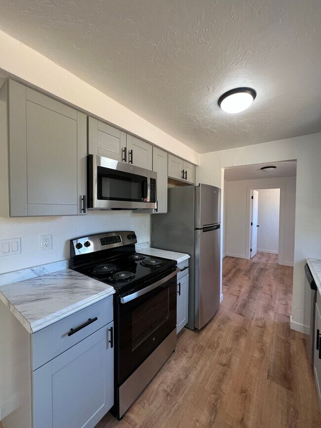 Building Photo - 4012so