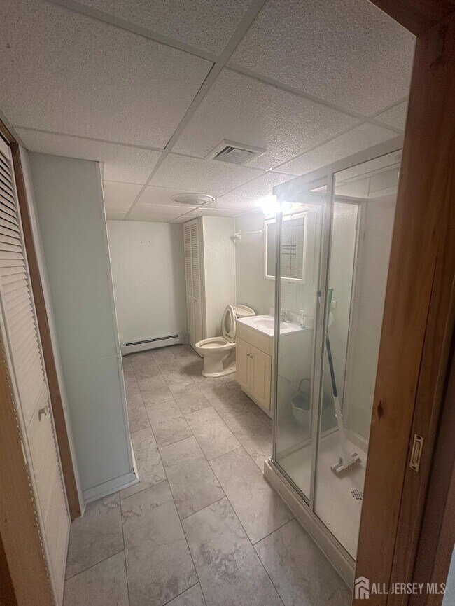 Building Photo - 42 Pershing Ave